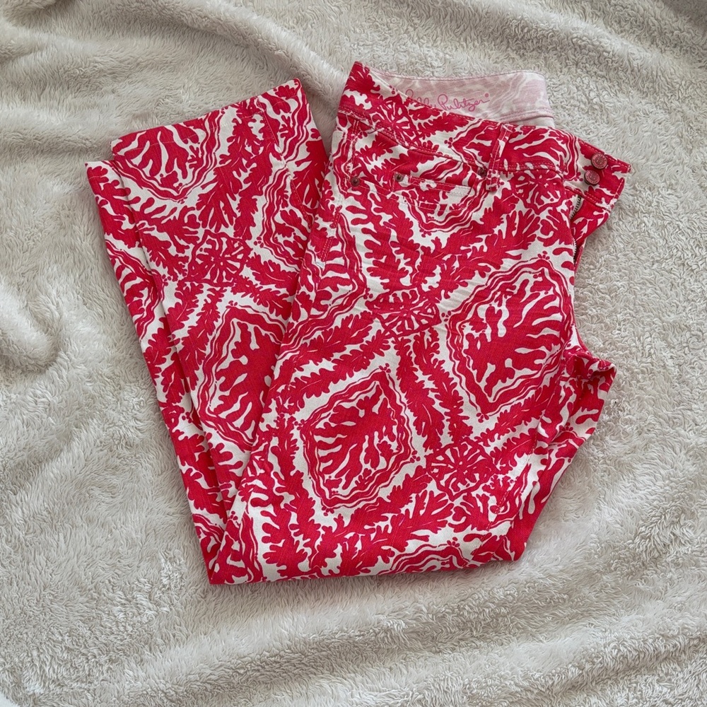Lilly Pulitzer Pink and White Printed Capris